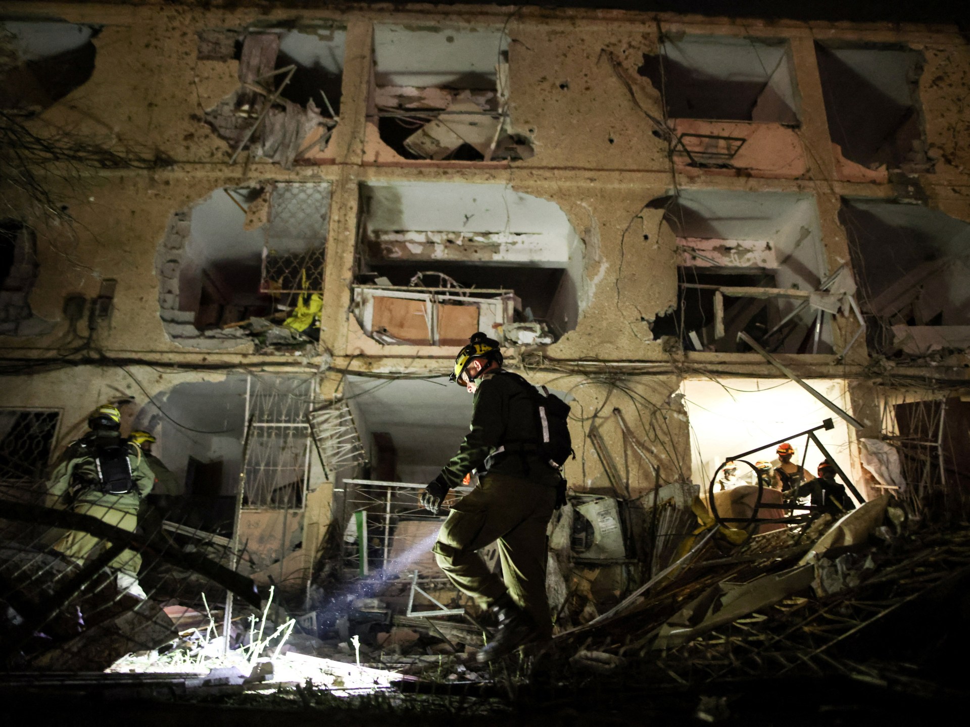 U.S. Issues Ultimatum Over Strait of Hormuz Closure, Threatening Iran's Power Plants