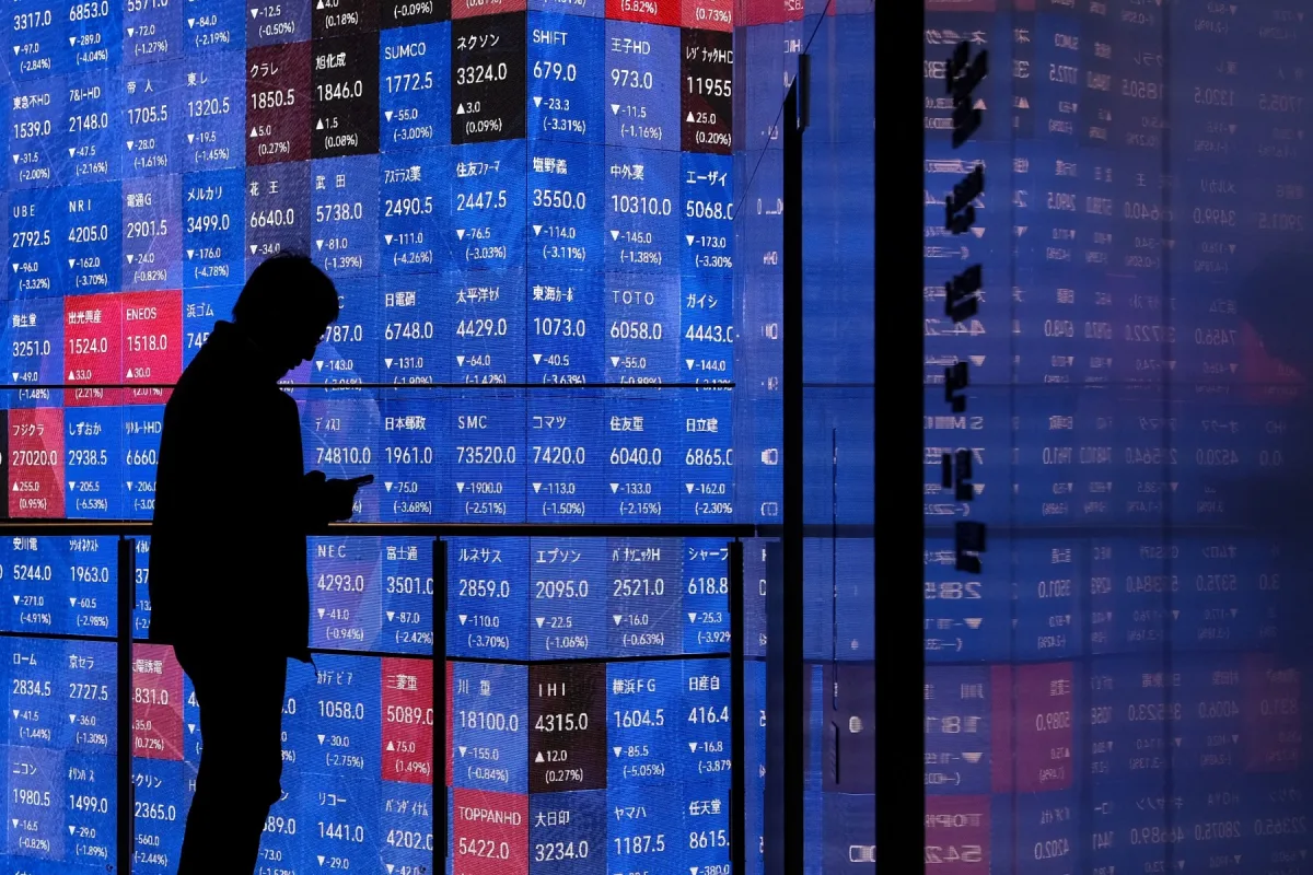 Asian Markets Plunge Amid Trump's Ultimatum to Iran as Tensions Escalate
