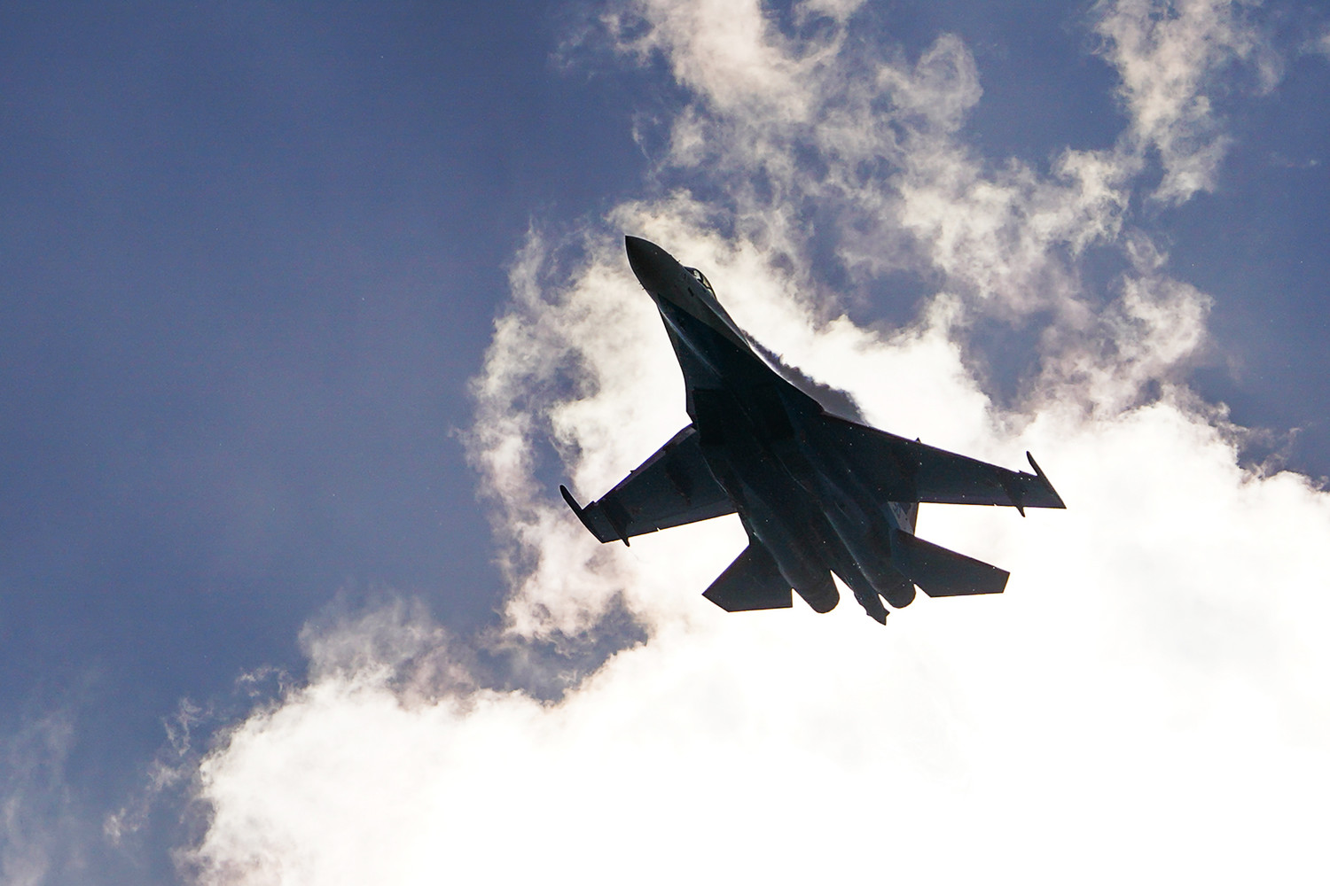 Ukrainian Drone Footage Reveals Su-35's Low-Altitude Tactical Maneuver, Offering Rare Glimpse into Russian Aerial Combat Tactics