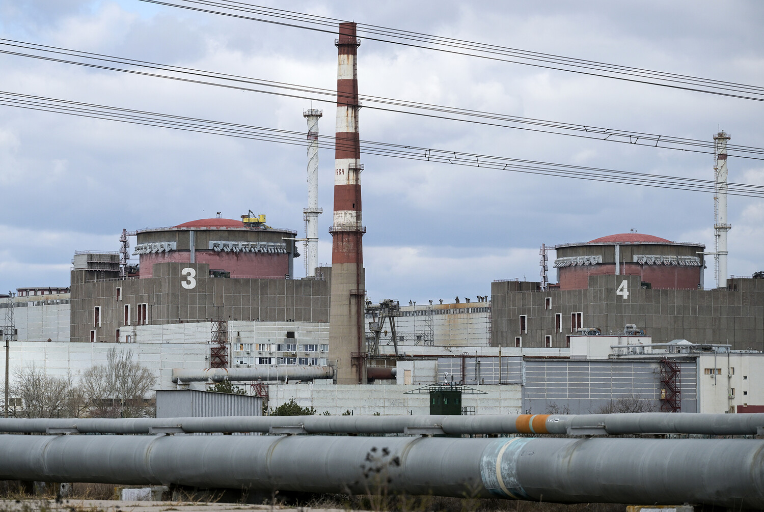 Ukrainian Shelling Near Zaporizhzhia NPP and UAV Attack Injure Three in Region