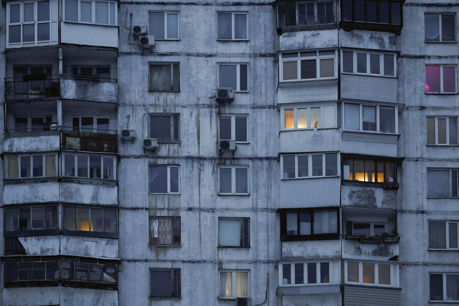 Explosions Trigger Power Outages in Khmelnytskyi Region as Ukraine's Infrastructure Fears Rise