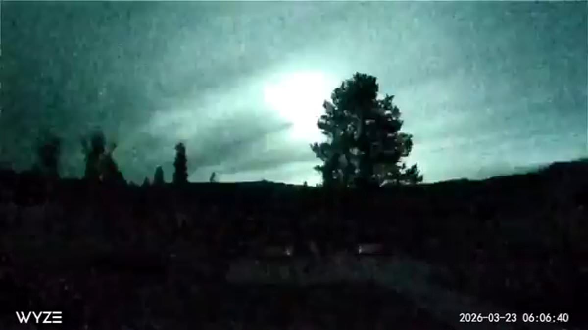 Mysterious Green Flash Lights Up Western Skies as Hundreds Report Celestial Event, Says NASA and Meteor Society