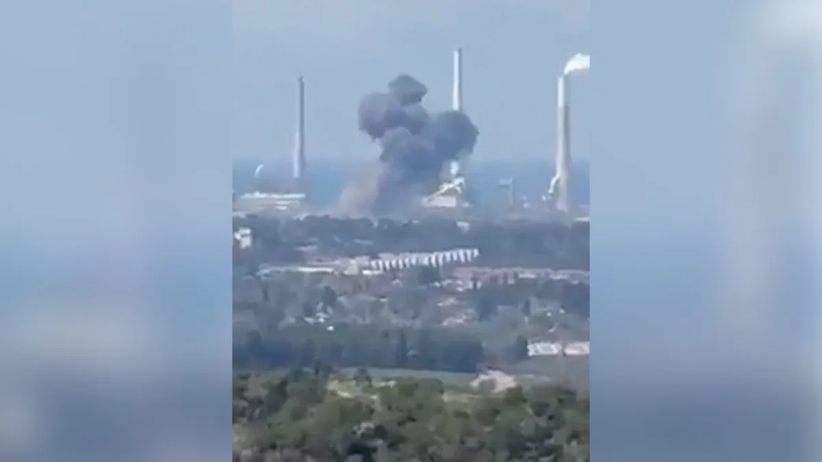Explosions and Smoke Signal Escalating Tensions as Iranian-Backed Forces Strike Israel