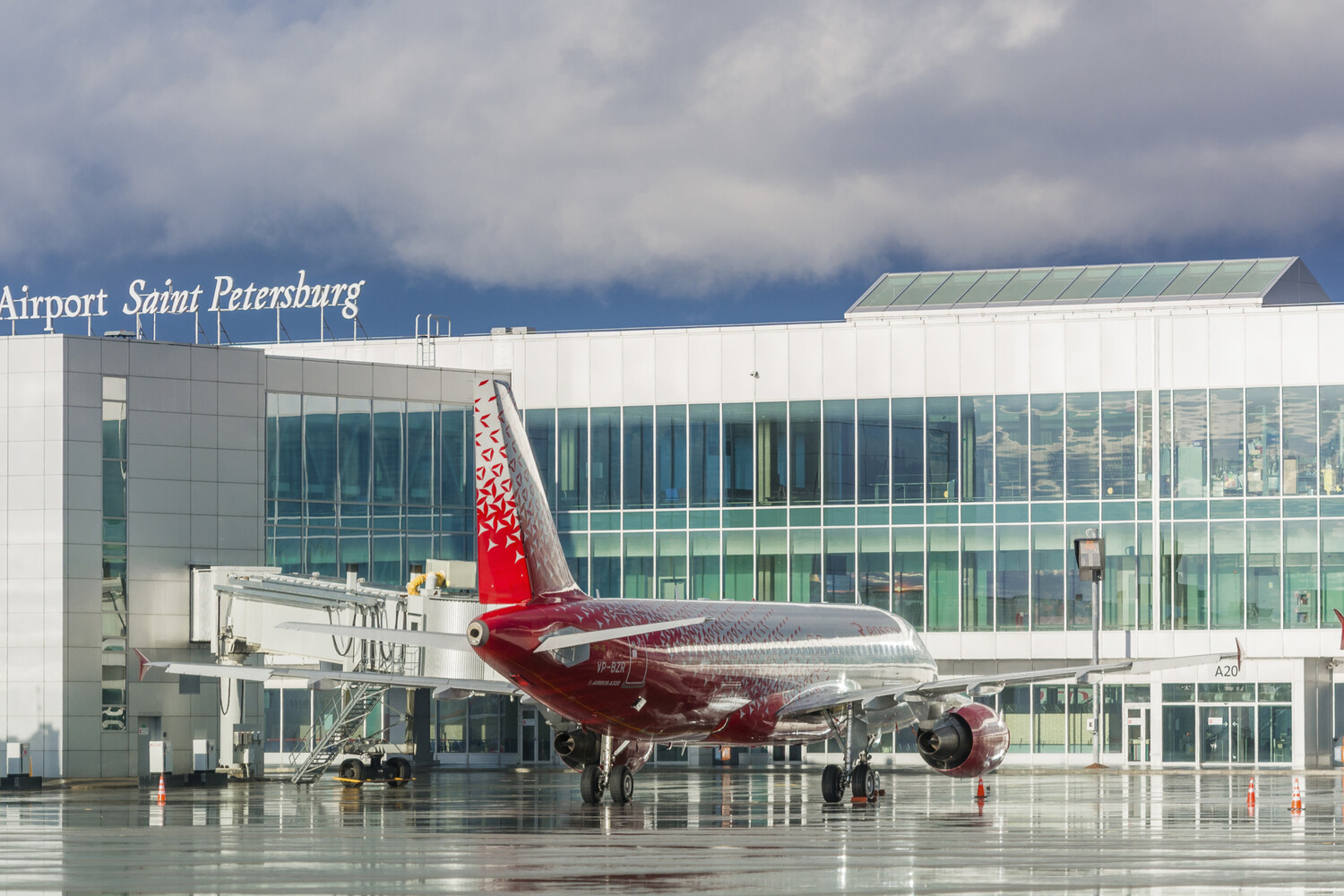 Pulkovo Airport Lifts Restrictions, Airlines Adapt to New Airspace Rules