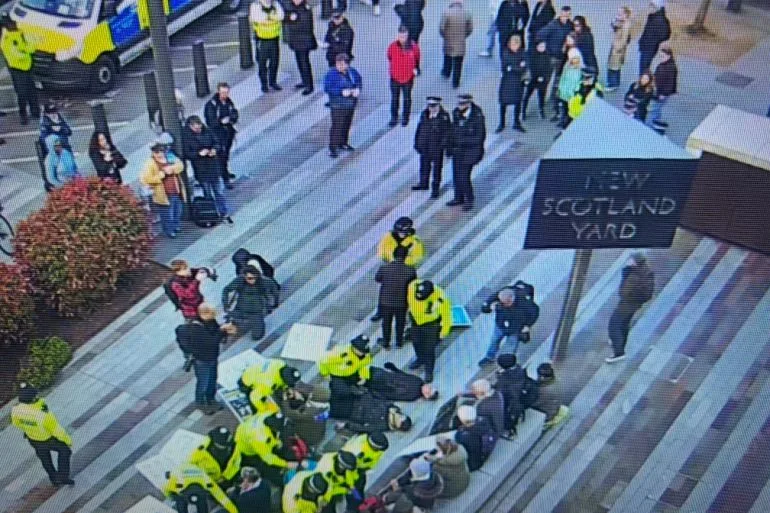 Met Police Arrest 18 Palestine Action Supporters Amid Policy Reversal Following High Court Ruling