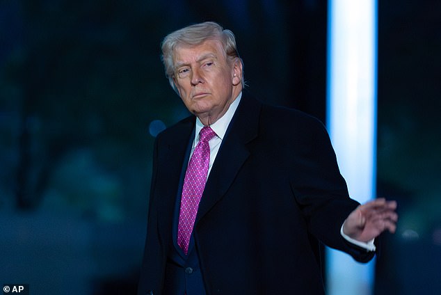 Trump Hints at Possible Iran Deal as Tensions Loom in Strait of Hormuz