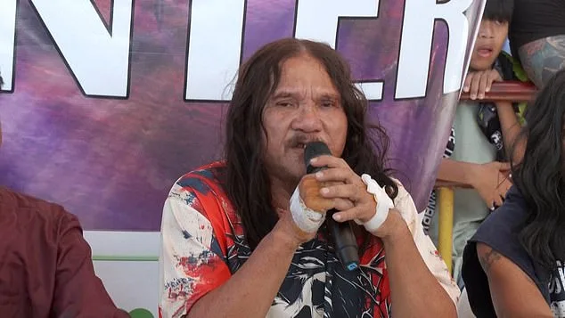 Philippines Man Reenacts Jesus' Crucifixion in Annual Catholic Tradition