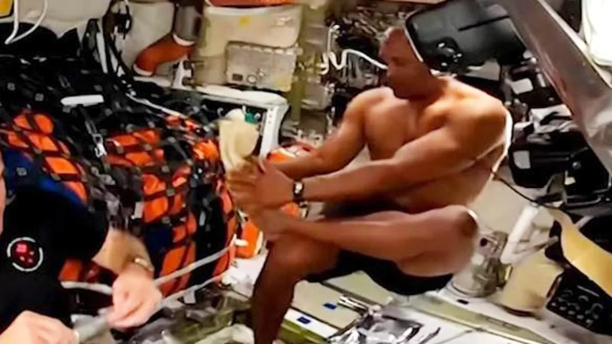 Astronaut Victor Glover's Live Feed Incident Transforms Him into Unintentional Sex Symbol