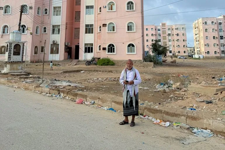 Yemen's Teachers Battle Survival Crisis as Salaries Plummet and Workloads Skyrocket