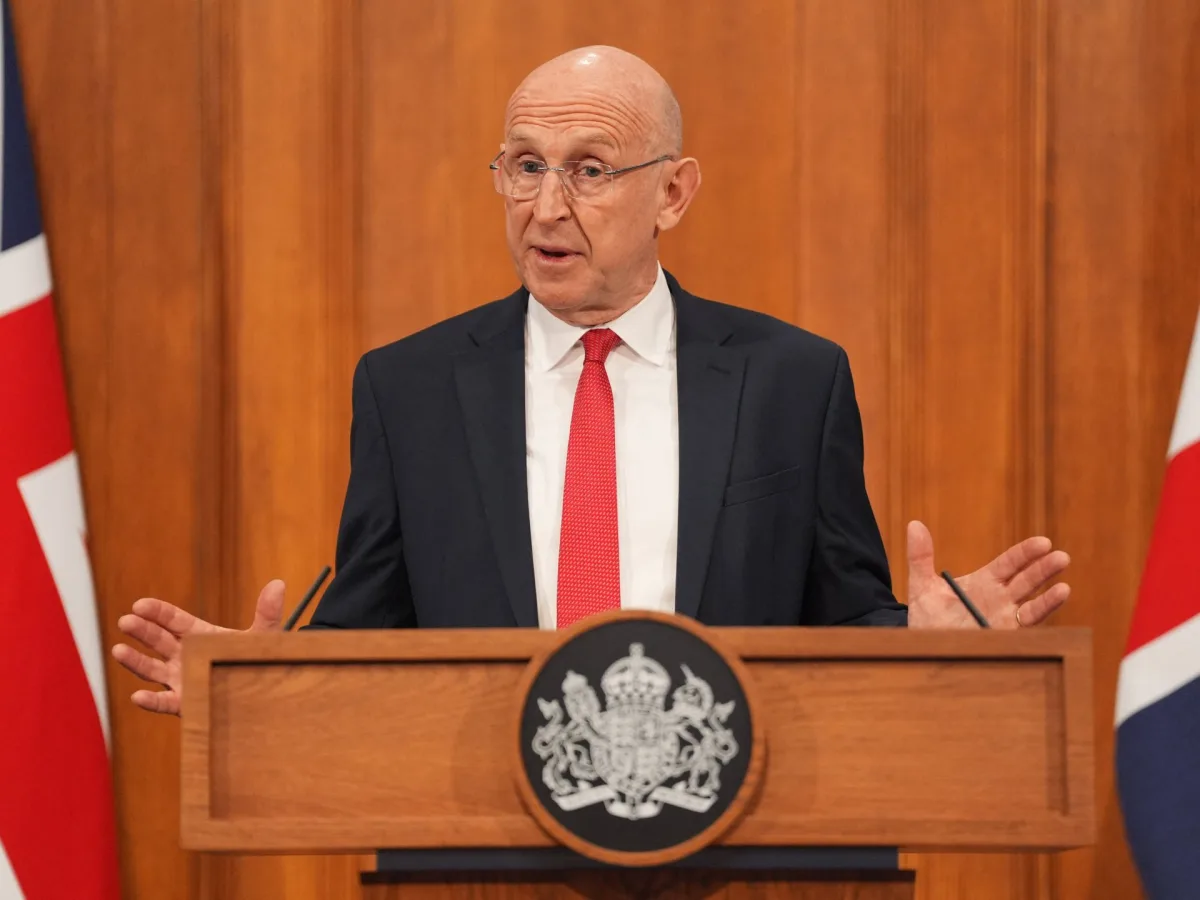 UK Confirms Russian Submarines Tracked in High North During Covert Mission