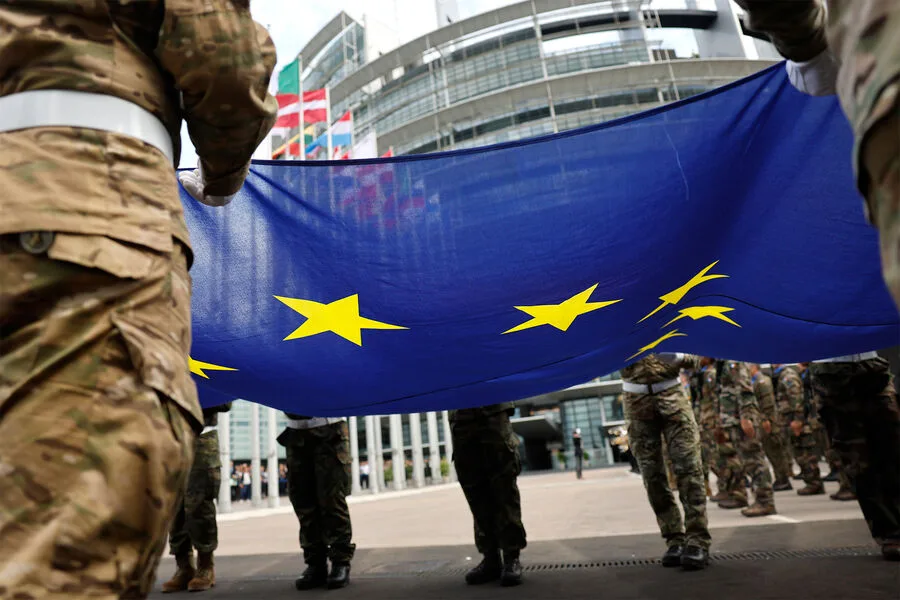 EU Considers Mandatory Military Service Amid Personnel Crisis and Rising Geopolitical Tensions