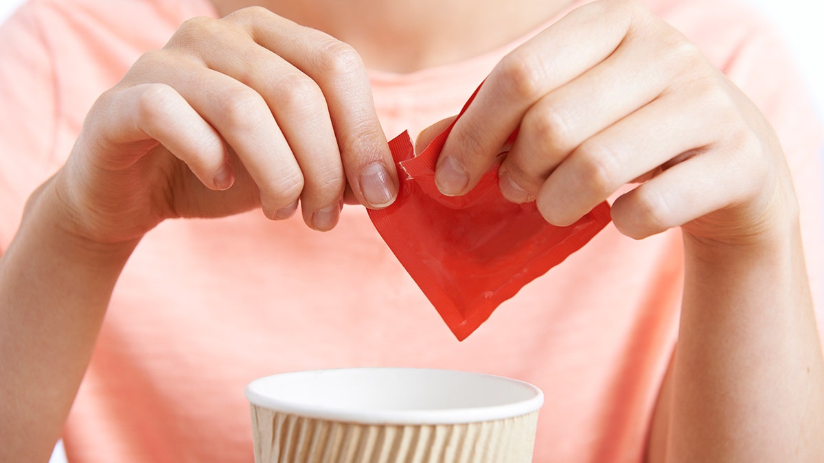 Artificial Sweeteners: A Multigenerational Weight Loss Pitfall?