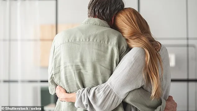 End-of-Life Dreams: Reliving Relations, Navigating Transitions