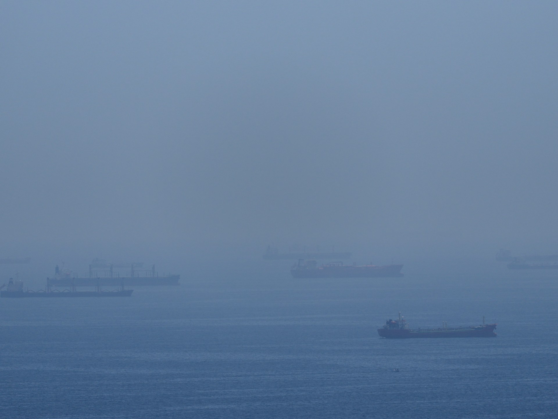 Iran-US Tensions: Strait of Hormuz Standoff Continues, Talks in Hold.