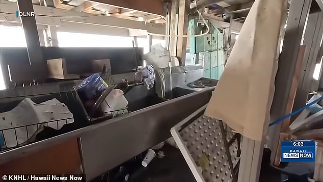 Authorities struggle to identify residents as massive Honolulu water camp grows.