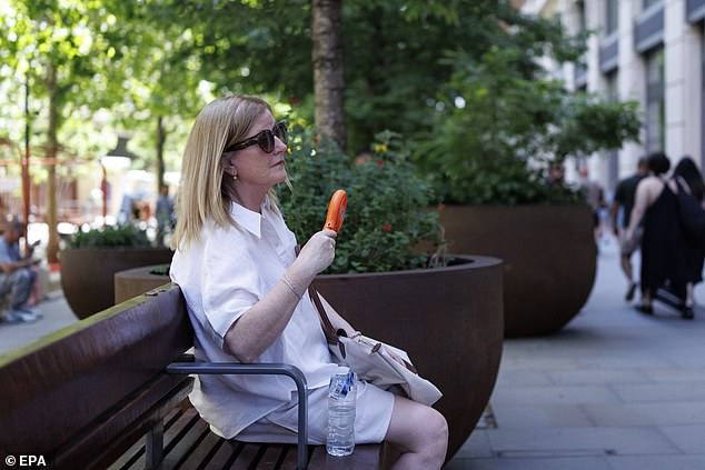 Lukewarm Showers Beat Icy Water During UK Heatwave