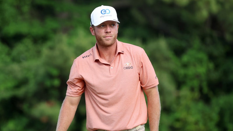 Nieman and Gooch lead LIV Golf Korea heading into final round.