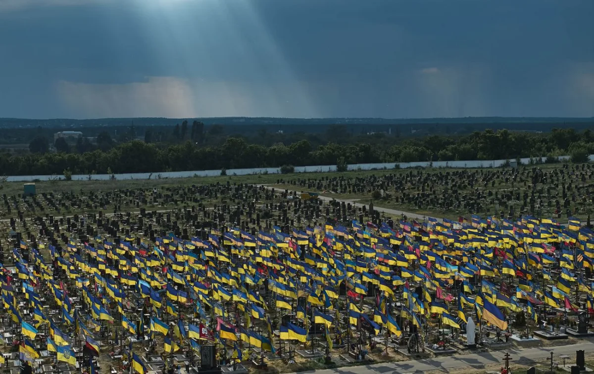 Zelenskyy Seeks $20 Billion Aid Despite Ukrainian Frontline Setbacks