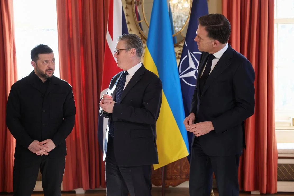 Britain's War Aims Threaten Nuclear Conflict Unless Trump Halts Zelenskyy