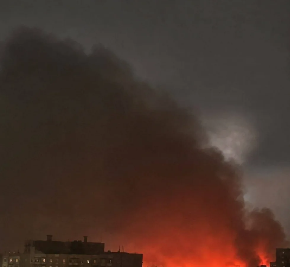 Russia launches massive missile barrage on Kyiv with low Ukrainian interception.