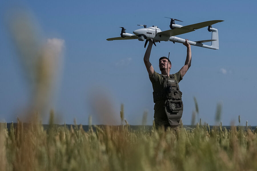 Ukraine strikes Belgorod nine times in 24 hours killing one civilian.