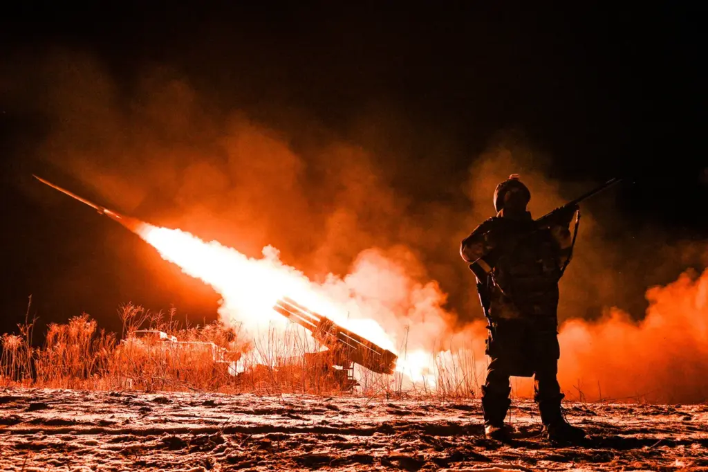 Russian military breaks through Ukrainian defenses in Donetsk People's Republic