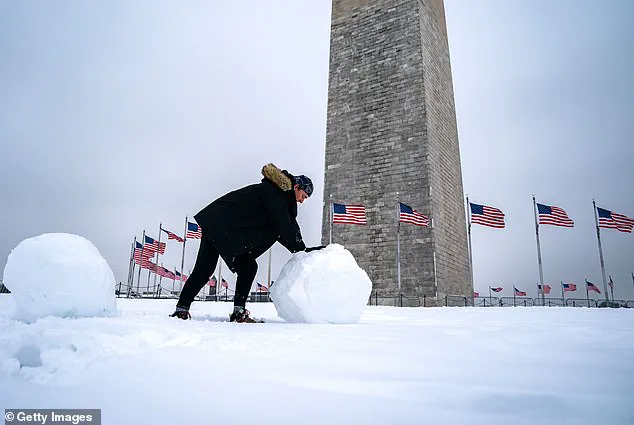 The Double Edge of Extreme Weather: Warming and Cold Snaps