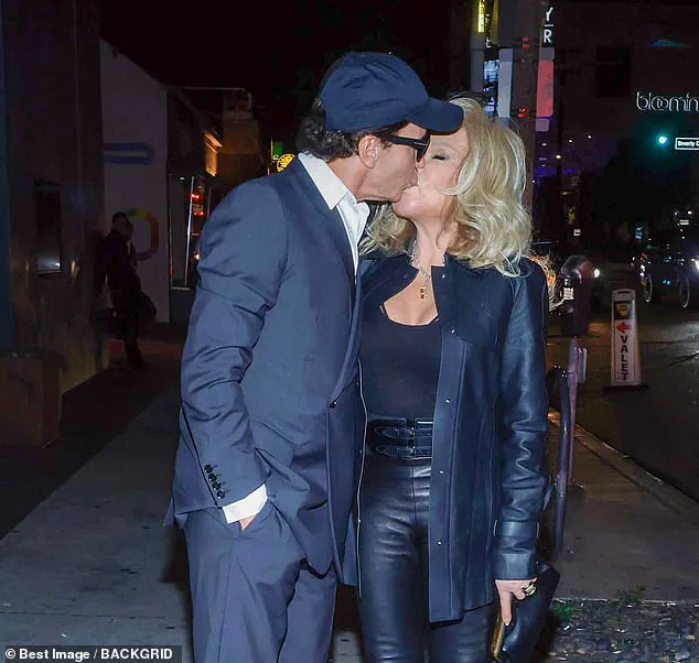 Unveiling Jocelyn Wildenstein's Life Through Her Personal Photos