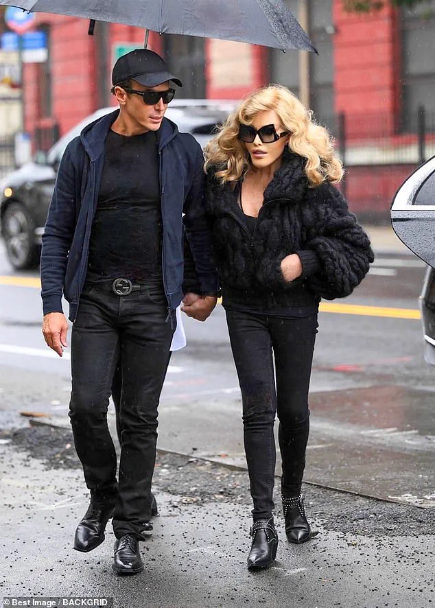 Unveiling Jocelyn Wildenstein's Life Through Her Personal Photos