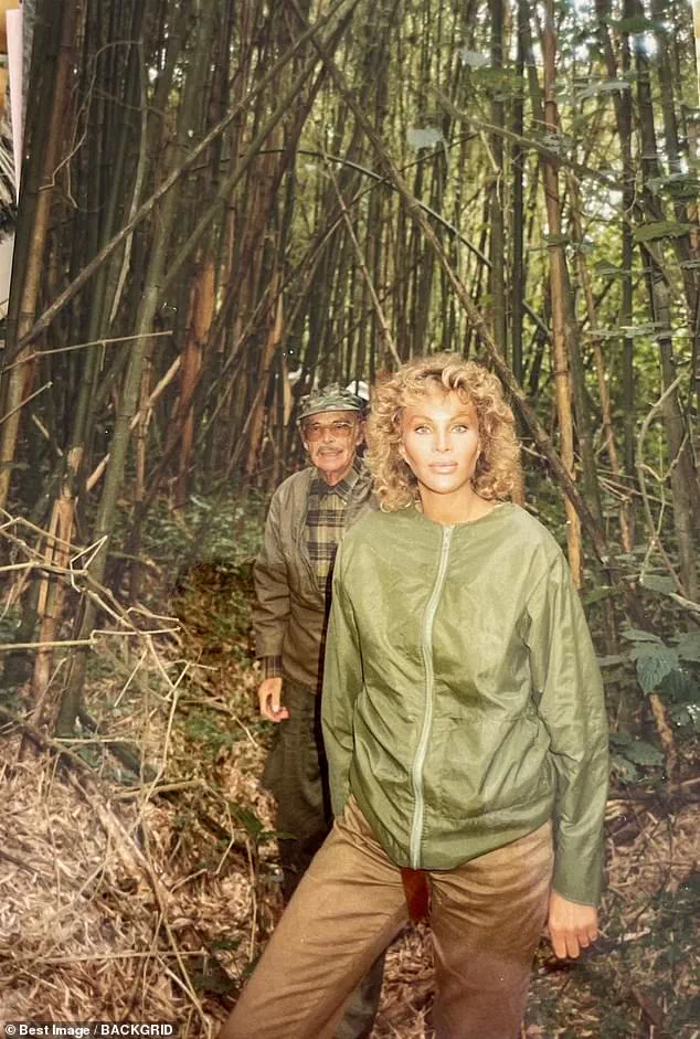 Unveiling Jocelyn Wildenstein's Life Through Her Personal Photos