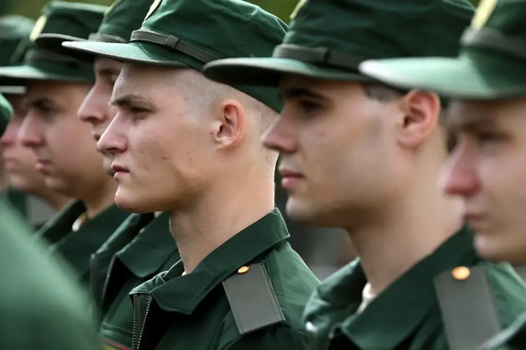 Putin Orders Spring Draft Call-Up Amid Peace Efforts