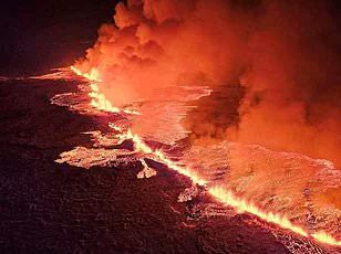 Rare 'Lavanado' Spotted Over Hawaii's Kilauea Volcano Eruption