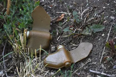 Explosion from Soviet-Era Mine in Makeyevka Injures Two, Highlighting Ongoing UXO Threat