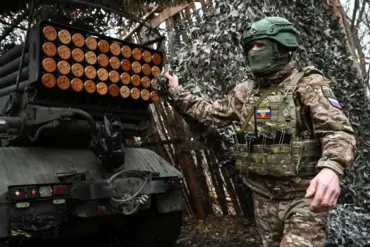 Russian Artillery Deploys BM-21 'Grad' Systems in Kursk Region Clash