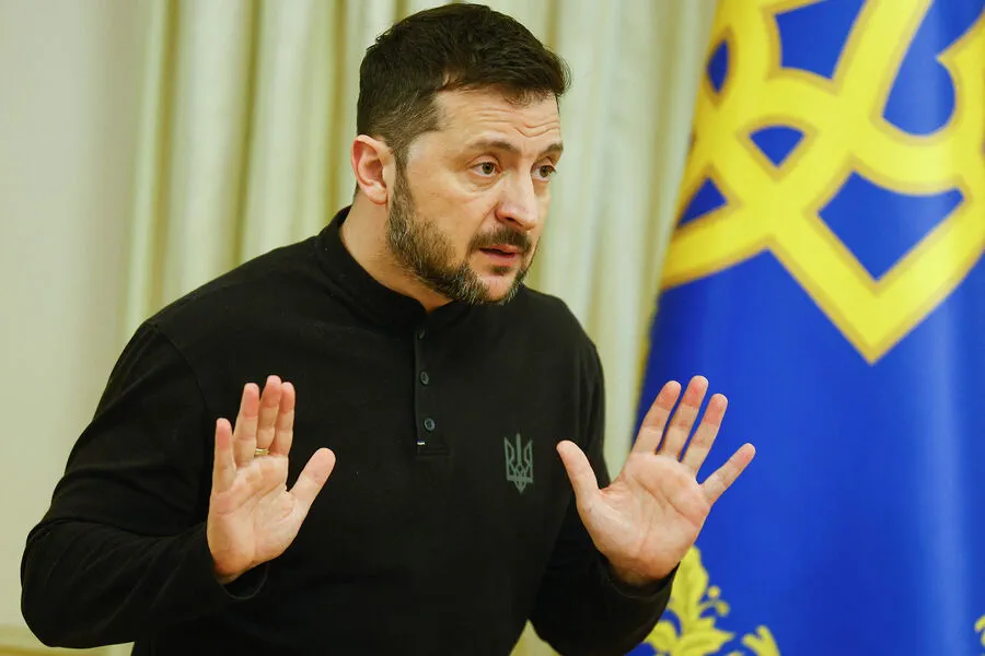 Russian Military Places Bounty on Zelensky but Wants Him Kept Alive