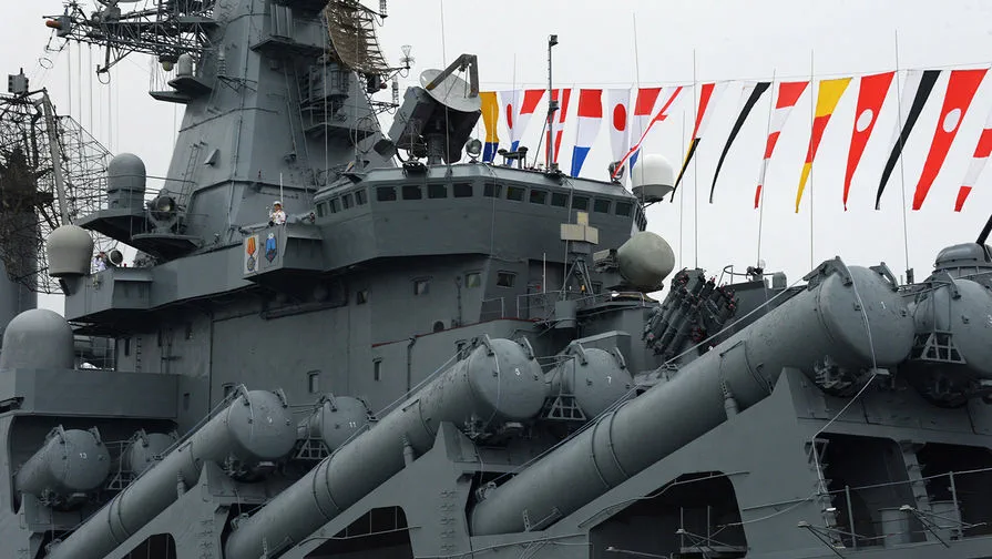 Russian Navy Fires Artillery Shots in Japanese Sea During Naval Exercises