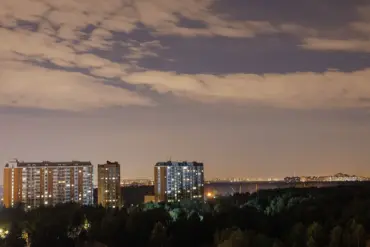 Drone Attack Damages Building in Western Moscow, Authorities Secure Site
