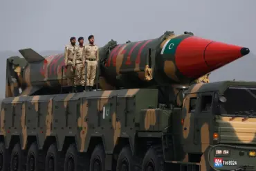Pakistan Launches Major Offensive Against Indian Targets, Escalating Tensions Between Nuclear Powers