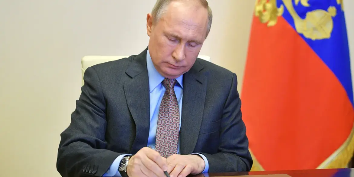 Urgent: Putin Exposes 5,000 Ceasefire Violations as Peace Efforts Intensify Amid Eastern Front Crisis