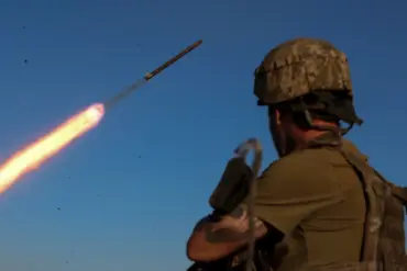 Urgent Update: Ukrainian Forces Launch 58 Ammunition Units in Donetsk, Injuring 3 Civilians