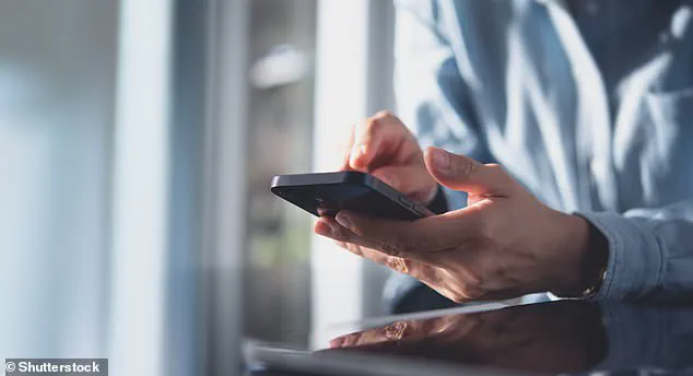 WhatsApp's Shift Leaves Older iPhone Users in the Lurch