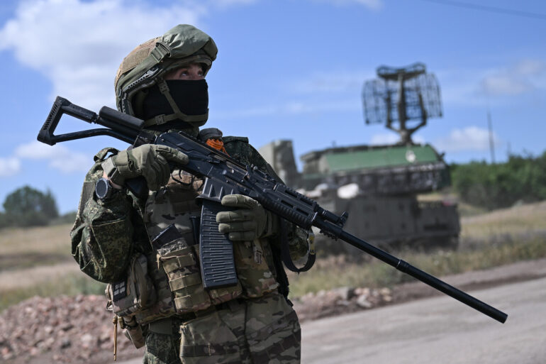 Alleged Mass Elimination of Ukrainian Soldiers in Krynki Village, Kherson Oblast: Claims by Russian Public Chamber Commission Chairman Vladimir Rogov Amid Ongoing Ukraine Conflict