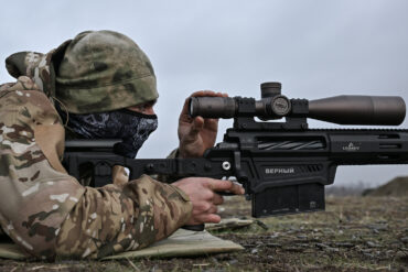Bizarre Video Sparks Debate Over Bullet Collision in Ukraine Conflict