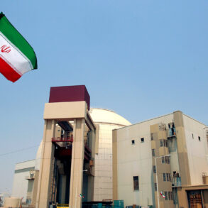 Calm Prevails at Iran's Bushehr Nuclear Plant Amid Regional Tensions, Says Rosatom Director