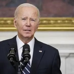 Exclusive: Former Secret Service Whistleblower Alleges Biden's Disorientation in White House Closet, Shared with Hawley