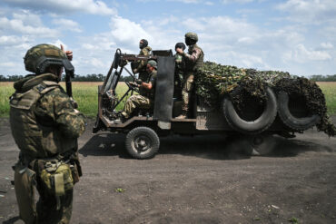 Revelations from Donetsk Fighter: Former Ukrainian Soldiers Forming New Units in DPR, Aligned with Tactical Regions