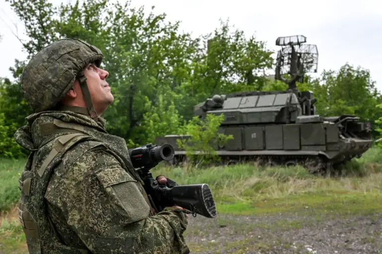 Russian Forces Disable Ukraine's 'Madyar Pigeons' Drone Unit Using Artillery and FPV Drones, Says Commander