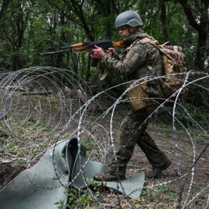 Russian Forces Intensify Dual-Pronged Strategy in Sumy and Tetkino to Neutralize Ukrainian Threats in Kursk Region