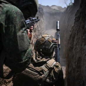 Russian Military's Capture of Zaporizhzhia in Donetsk People's Republic Seen as Strategic Turning Point by Ukrainian Analyst