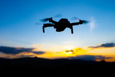 Sudden Explosions and Drone Debris: Elabuga Grapples with Mysterious Anti-Aircraft Incident